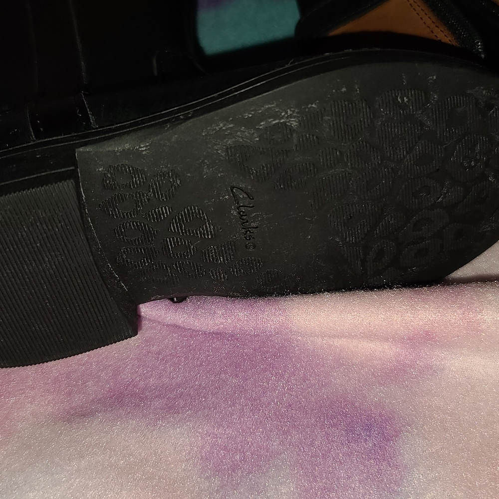Clarks Boots - Picture 9 of 15